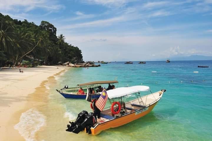 Pemandangan Long Beach ketika waktu tengah hari