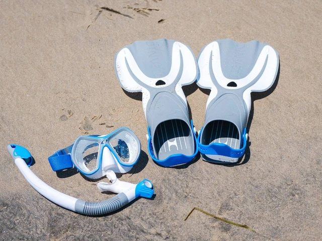 peralatan snorkelling dan keselamatan