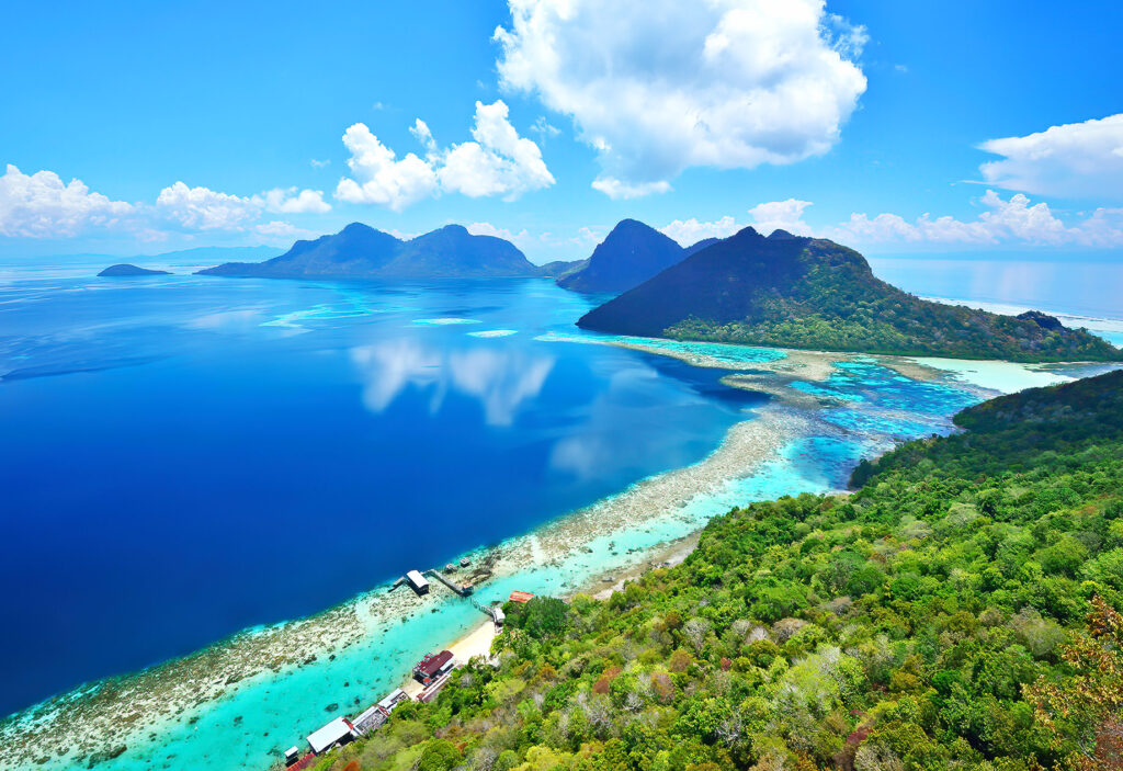 Pulau Bohey Dulang: Hiking, View & Travel Tips
