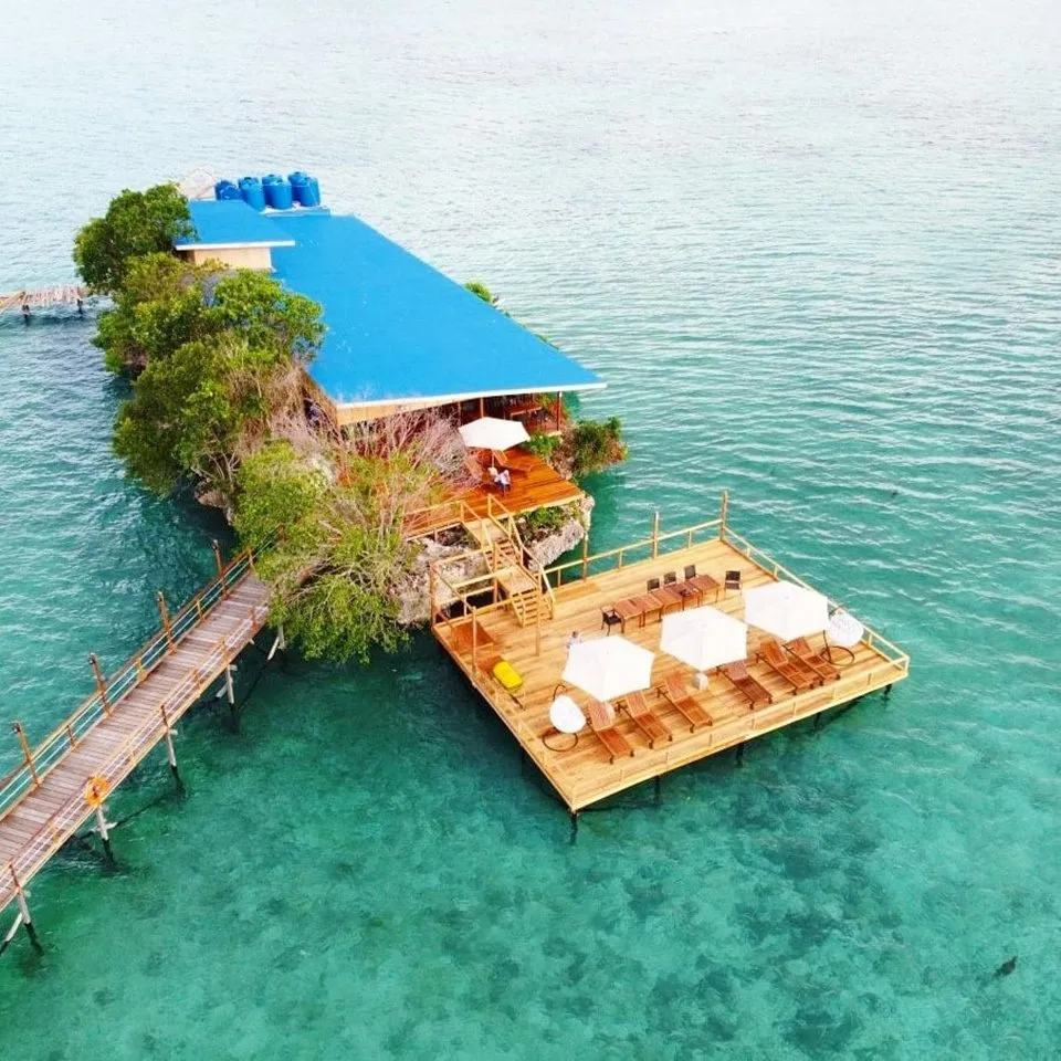 resort terapung