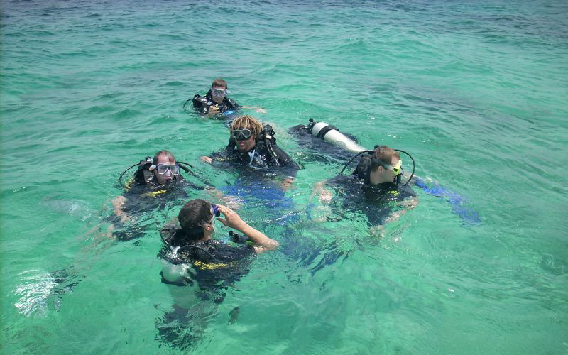 Bila Masa Terbaik Sertai Kursus Diving di Semporna 2026